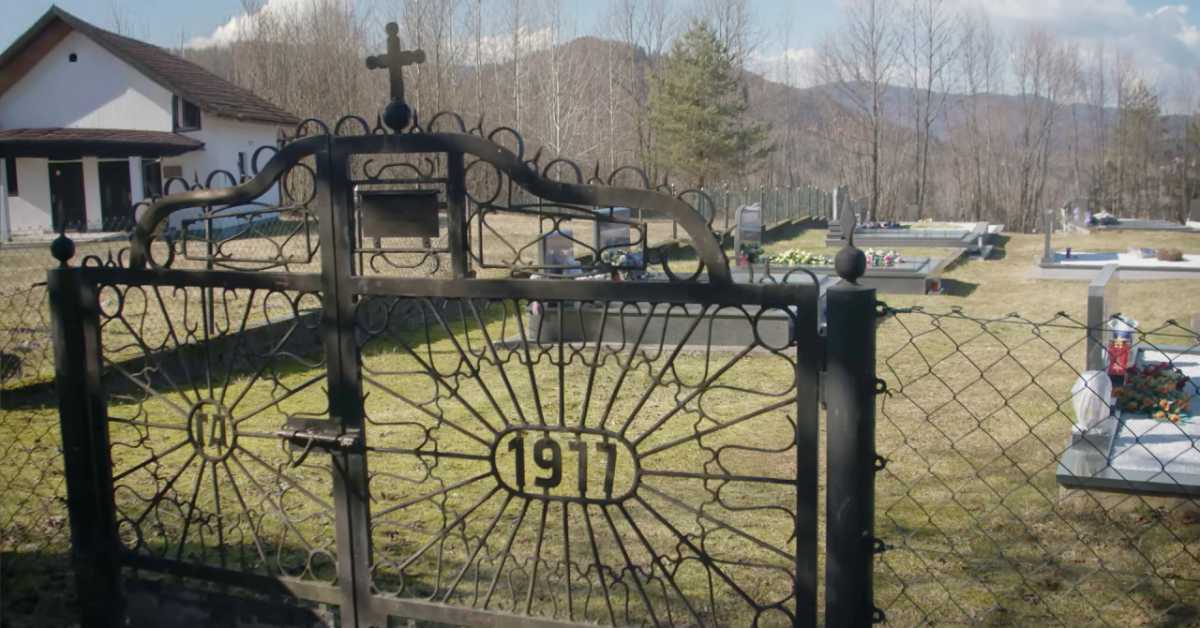 Заменик градоначелника Врбовског за РТС: Запрепашћени смо уништавањем старих крстова на гробовима котарских Срба