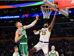 Бостон убедљив против Лејкерса