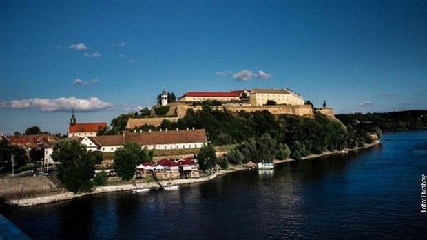 Јутарњи програм из три студија