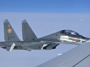 “Сухоји“ дочекали председника Вучића изнад Астане