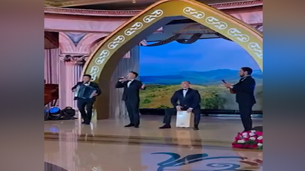 „Ово је Србија” и „Тамо далеко” у Астани – свечани дочек у част председника Вучића