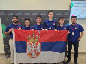 Злато и сребро за српске гимназијалце на AI олимпијади – успех обележен шајкачама и тробојком