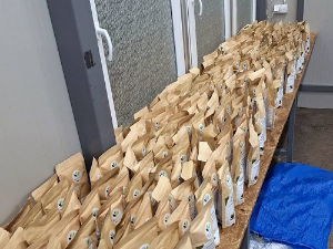 Цариници запленили више од 37 килограма чаја за мршављење