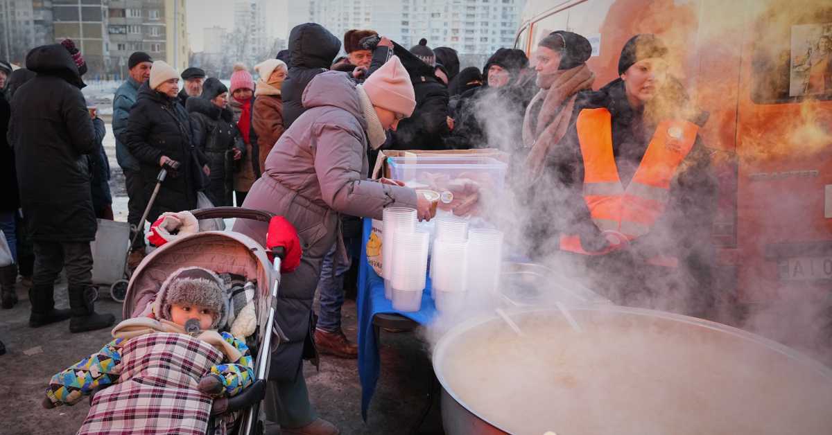 Зеленски и Руте на Мајдану – шта поручују Русији; Макрон потврдио: Париз припрема састанак с Путином