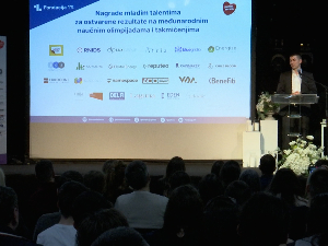 Фондација 1% наградила најуспешније младе ученике Србије