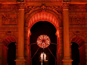 Пламенови горе у Милану и Кортини, отворене су Олимпијске зимске игре