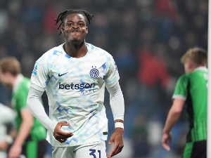 Моћни Интер у Сасуолу, Матићу црвени картон