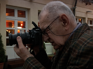 Изложба фотографија Кароља Пушкаша, који је и у деветој деценији визуелни хроничар Кањиже