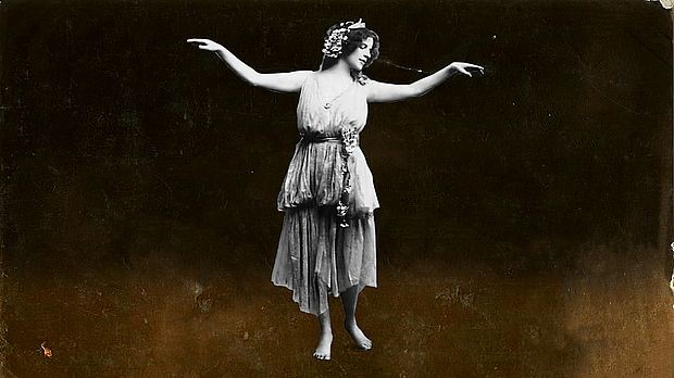 Документарне фусноте – Играчица у кавезу