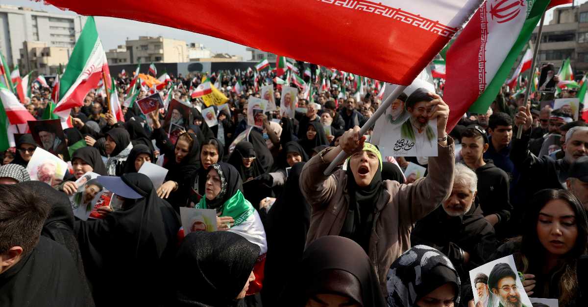 Уредник "Техеран тајмса" за РТС: Пропала америчка илузија о устанку у Ирану 