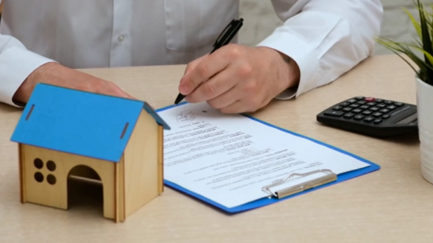 Зачарани круг задуживања и агресивна кампања за кеш кредите – колико дуго грађани могу да издрже Kép