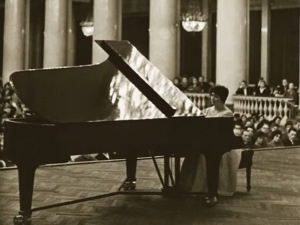 Пијaнизми Балкана – Васо Девеци