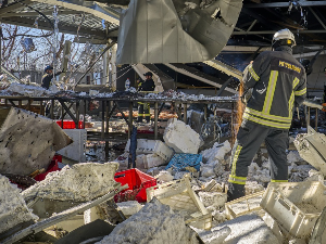 Зеленски: Не знам шта мађарска делегација ради у Украјини;  Сијарто: Напад Кијева на Турски ток угрожава суверенитет Мађарске