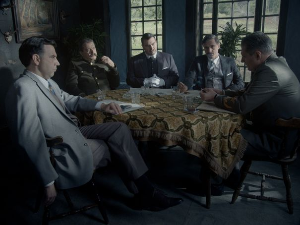 Тито - између истока и запада