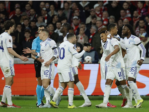 Воткинс пресудио у Француској, Астон Вила минималцем до предности против Лила