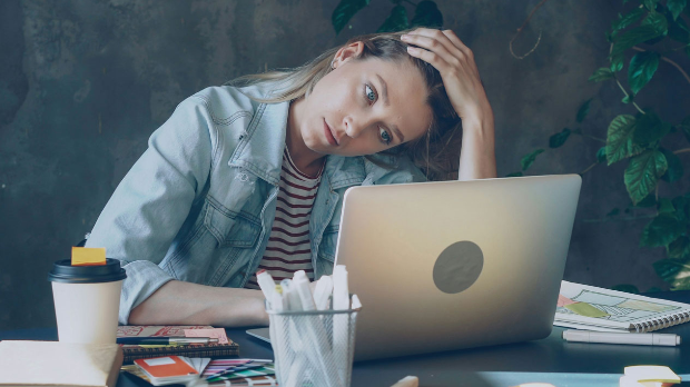 Вештачка интелигенција толико исцрпљује на послу да може да „спржи мозак“ запосленима