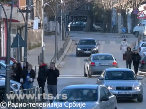 Нова правила за странце и возила на КиМ - како утичу на српску заједницу