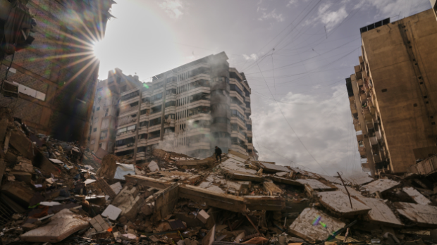 Иран обелоданио мете у УАЕ, Украјину сматра легитимном метом; Трамп шаље ратне бродове у Ормуски мореуз