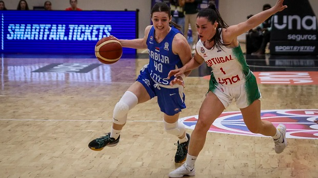Србија има предност у завршници, Португалке се не предају