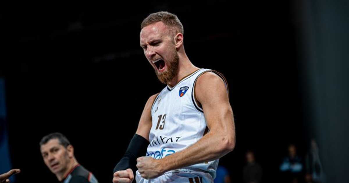 Звездин лош дан против Дубаија у Сарајеву