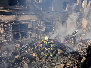 Фајненшел тајмс: Трамп губи интересовање за Украјину; Кремљ: Преговори на паузи