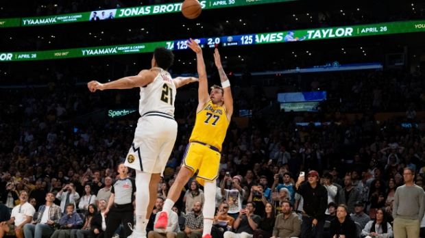 Дончић тројком у задњој секунди пресудио Денверу после продужетка, трипл-дабл Јокића