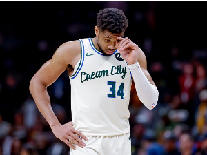 Јанис Адетокумбо због повреде најмање недељу дана ван терена