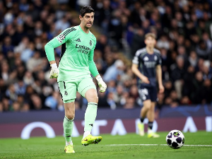 Тибо Куртоа због повреде десног квадрицепса неће играти око шест недеља