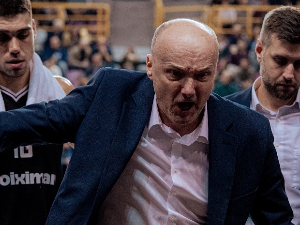 Јуриј Здовц се растао са Паоком, Грци призивају Тринкијерија