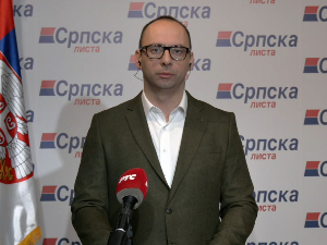 Симић за РТС: Покушај прогона лекара, професора и студената са КиМ напад на 