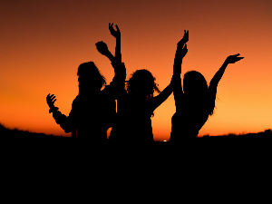 Зашто увек ви зовете и иницирате дружење – јесу ли „једнострана“ пријатељства права