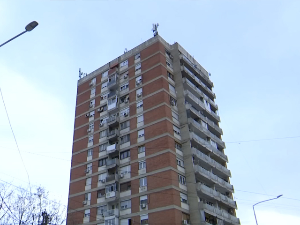 Како су станари једне вишеспратнице заједничке просторије претворили у кутак за дружење