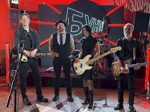 Бунт: Бенд Вирвел