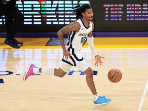 Џа Морант због повреде завршио сезону