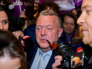 Неизвесност након избора у Данској – Мете Фредриксен добила мандат, али нове владе неће бити без бившег премијера