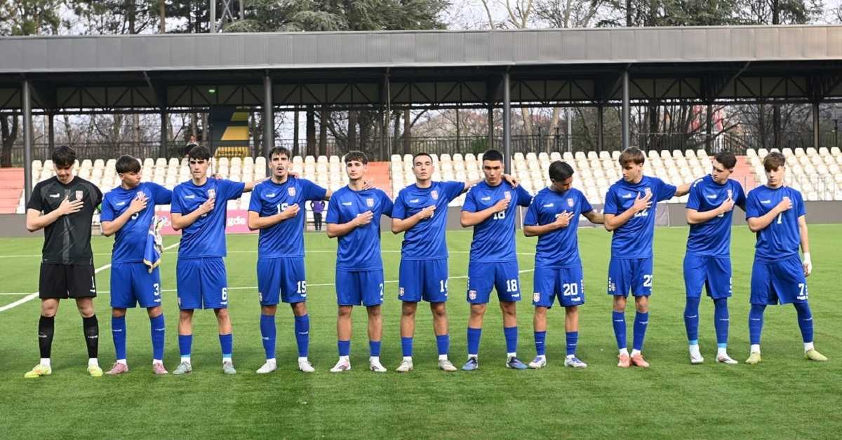 Кадети Србије победом започели квалификације - магија Матановића, па црвени картон