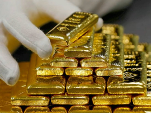 Злато пада упркос кризи; Јоргић: Неуобичајен тренд, али и прилика за куповину