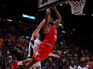 Макаби и Олимпија победама сачували плеј-ин амбиције