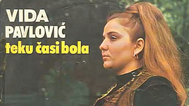 Остала је песма моја, да се памти једна жена, да се пева песма њена...
