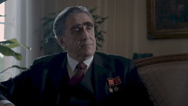 Тито-између истока и запада