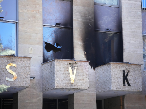 Објављен снимак напада на Руски дом у Прагу; Лондон хитно даје 100 милиона фунти Кијеву