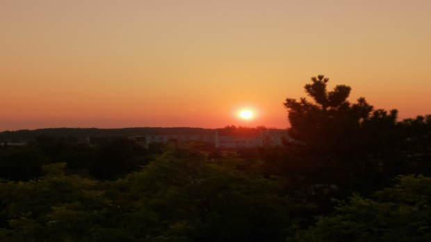 Јутарњи програм из три студија