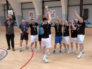 Ниш: Победник "Играјмо за 16"  екипа дописништва РТС-а