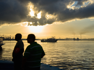 Трамп ублажава став – нема примедбе на руске испоруке нафте Куби