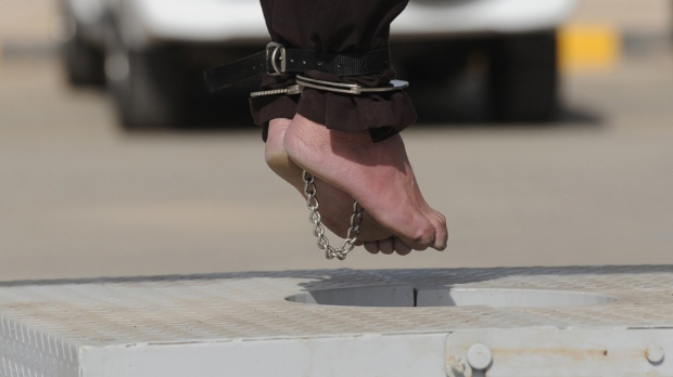 Вешања у Техерану, узбуна у Албанији – тајанствени логор у Драчу на мети Ирана