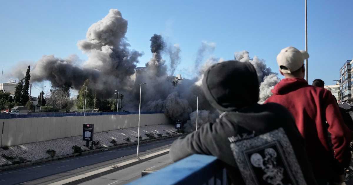 Трамп: Из Ирана ћемо отићи за две до три недеље, нећемо имати ништа са Ормузом; Погођен резервоар за гориво на аеродрому у Кувајту