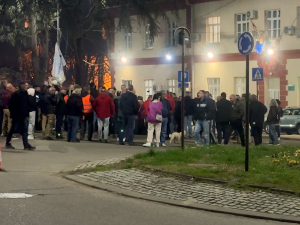 Златку Кокановићу потврђен притвор, активисти Удружења "Не дамо Јадар" протестују у Лозници