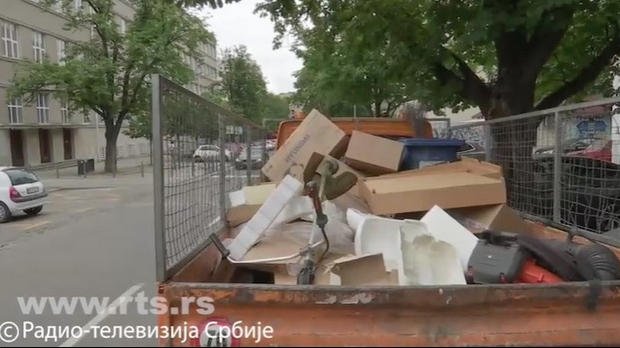 Хоће ли кабасти и опасни отпад завршити на дивљим депонијама после обуставе државних подстицаја рециклажној индустрији?