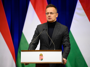 Шмигаљ: Одлука о обнови рада "Дружбе" на чекању; Сијарто: Кијев ће пре остати без новца него Будимпешта без нафте