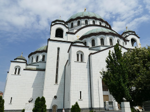 Мало може, мало не може